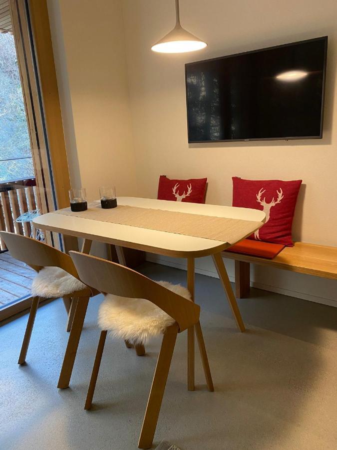 Stilvolle Ferienwohnung direkt an der Skipiste Flims Exterior foto
